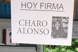 Hoy firma Charo Alonso